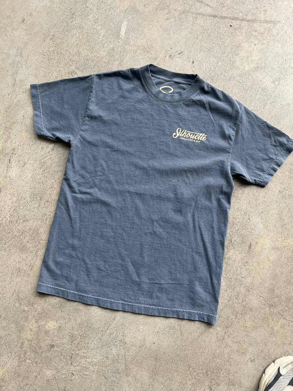 Silhouette Staple Tee - Jean/Cream
