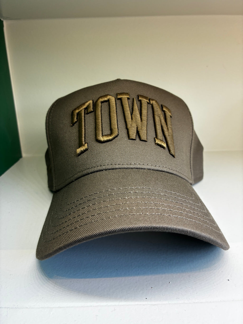 TOWN - Mocha Logo Hats